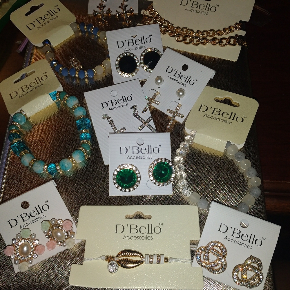 Lot of jewelry